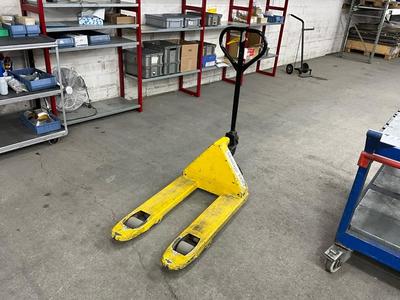 Overview picture of Pallet truck